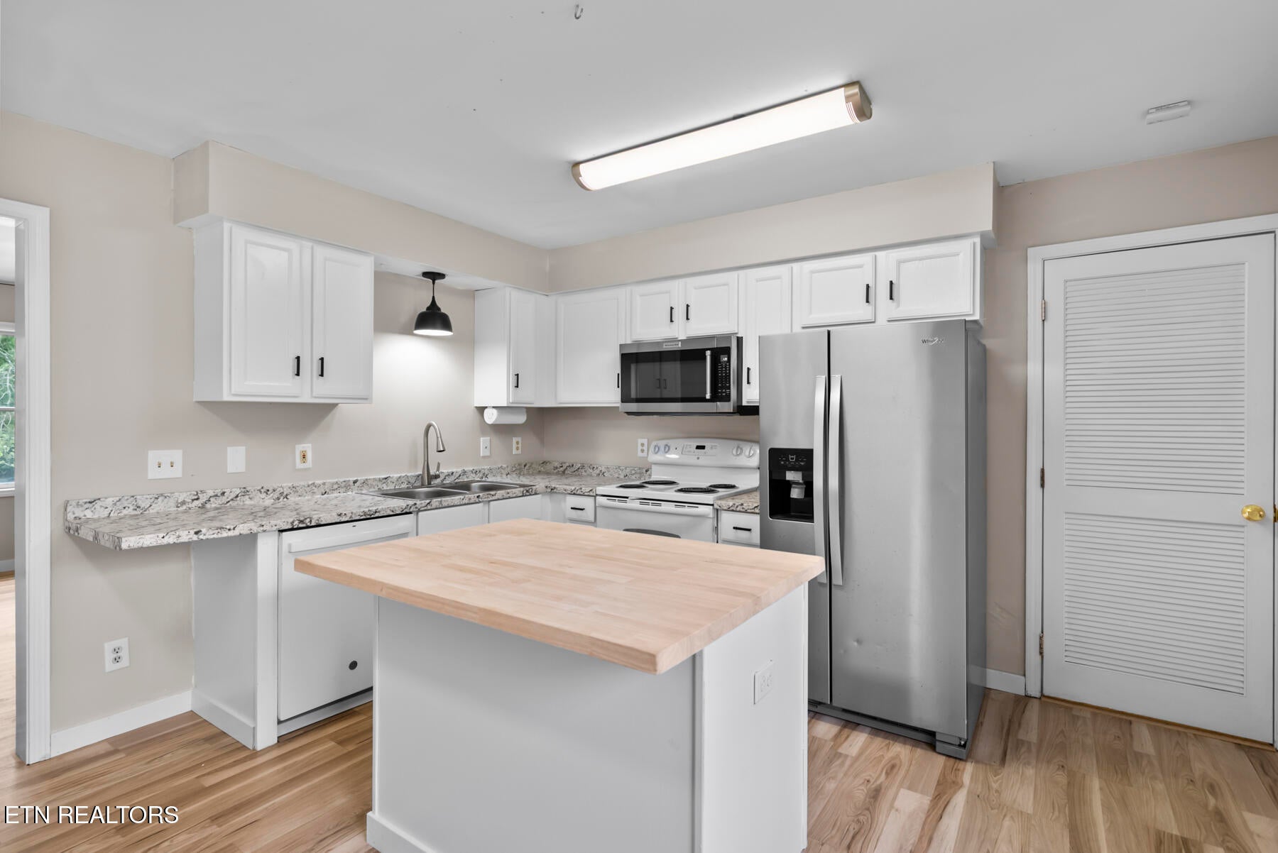123 Stevens Circle - Photo 2