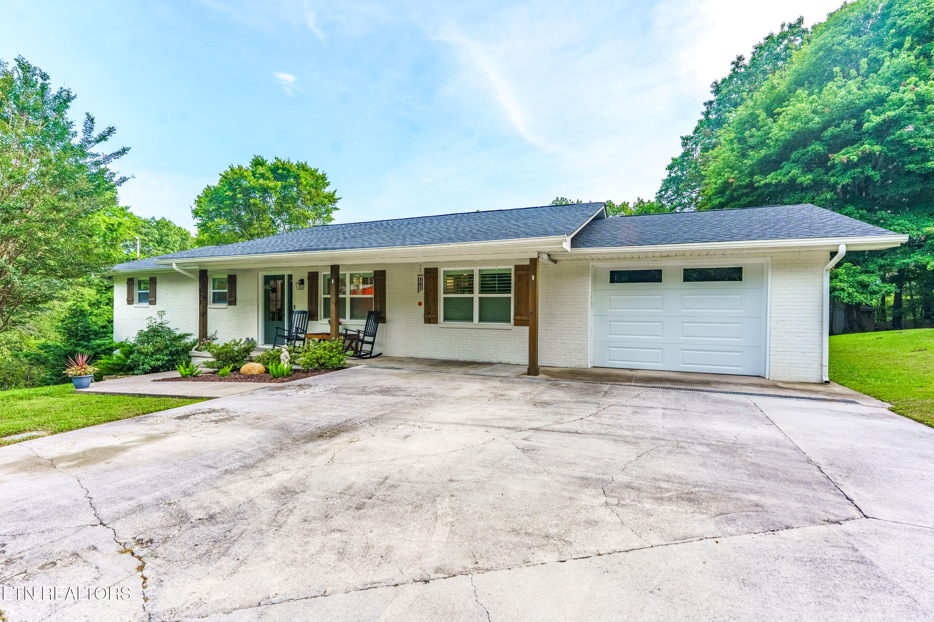 577 Stephens Rd
