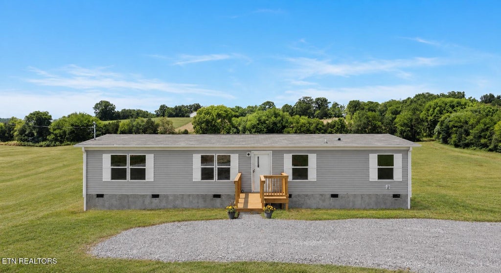 Photo of 281 Thompson Rd, Madisonville, TN 37354 (MLS # 1344588)