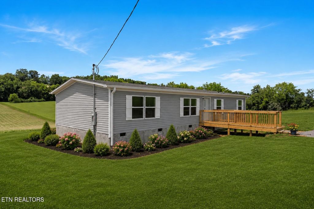 Photo of 281 Thompson Rd, Madisonville, TN 37354 (MLS # 1344588)