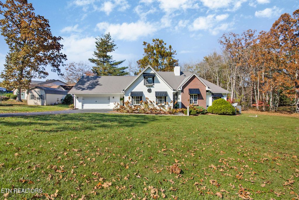 Photo of 9521 Cherokee Trl Trl, Crossville, TN 38572 (MLS # 1281288)