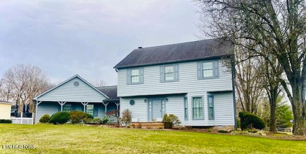 Photo of 105 Mariner Point Drive, Clinton, TN 37716 (MLS # 1324552)