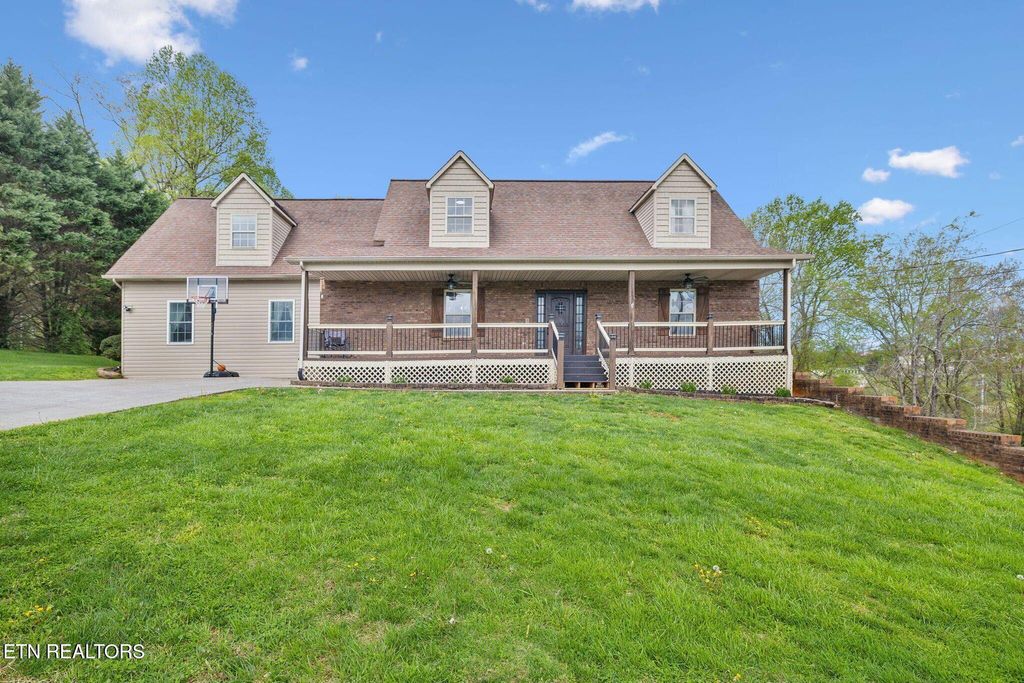Photo of 124 Ledwell Drive, Seymour, TN 37865 (MLS # 1302531)