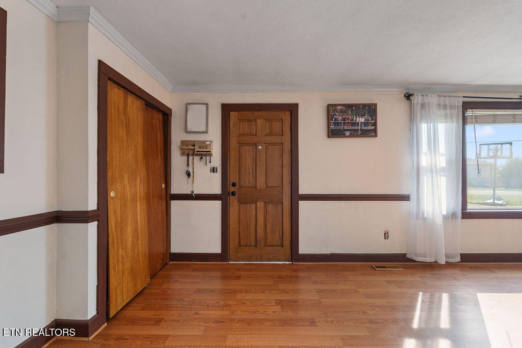 Photo of 401 White Ave, Morristown, TN 37814 (MLS # 1353358)