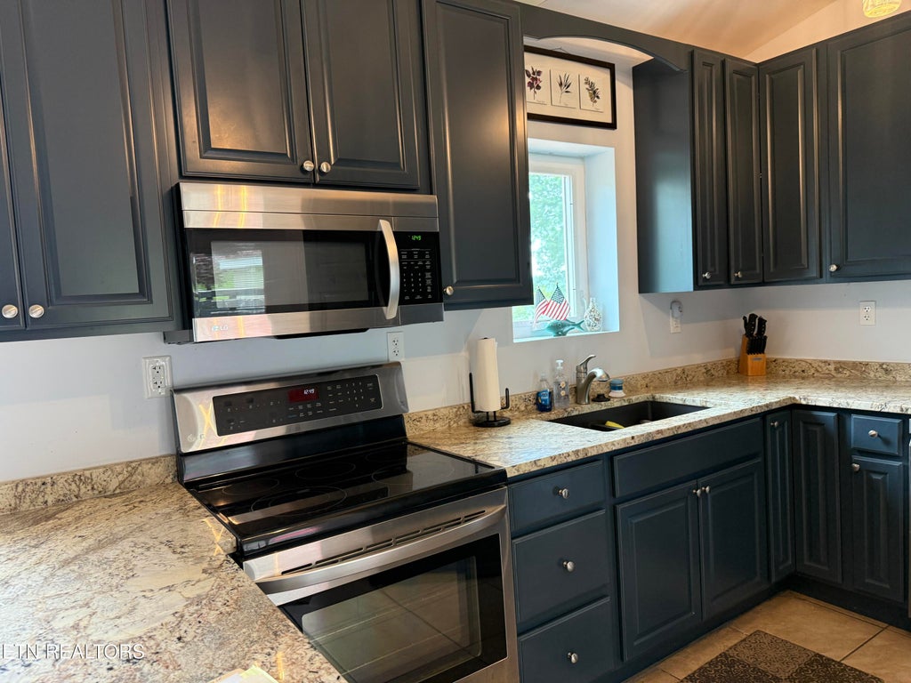 Photo of 548 Sunset Hills Lane, Spring City, TN 37381 (MLS # 1302807)