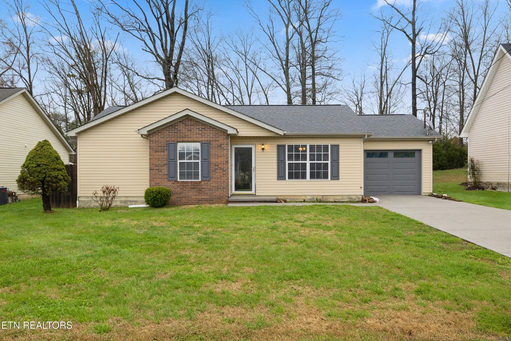 Photo of 154 Nicole Chase Lane, Knoxville, TN 37924 (MLS # 1333032)