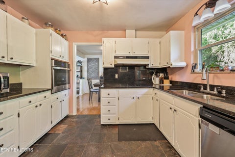 Tiny photo for 717 Schenley Rd, Knoxville, TN 37923 (MLS # 1354500)