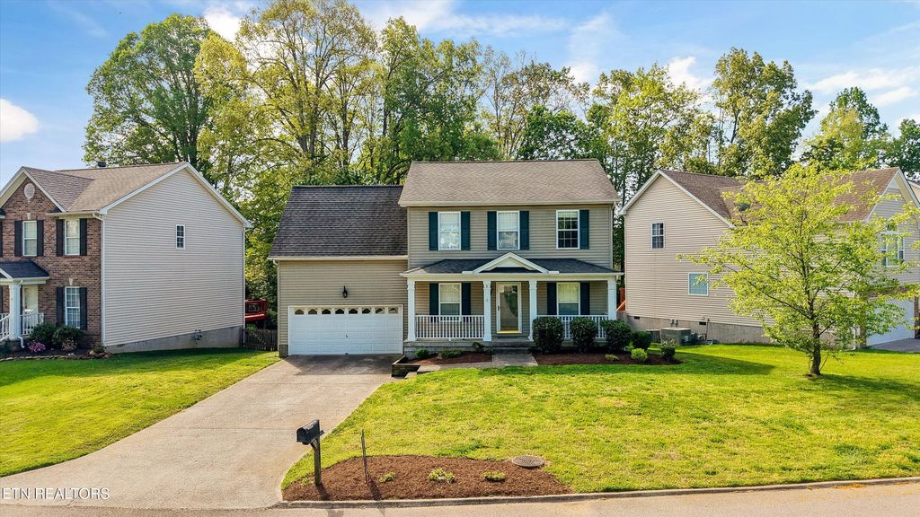 Photo of 8218 Gallaher Station Drive, Knoxville, TN 37919 (MLS # 1337366)