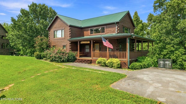 2043 OAKMONT DR, SEVIERVILLE, TN 37876 - Image cfb4b1f8281f798e6b3e1f9270c76fb2/2151112430