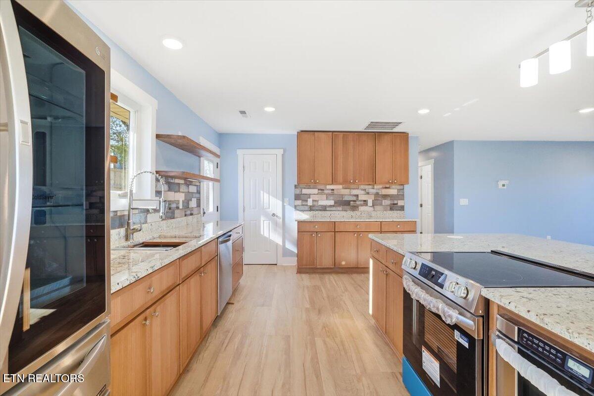 743 Garrett Rd