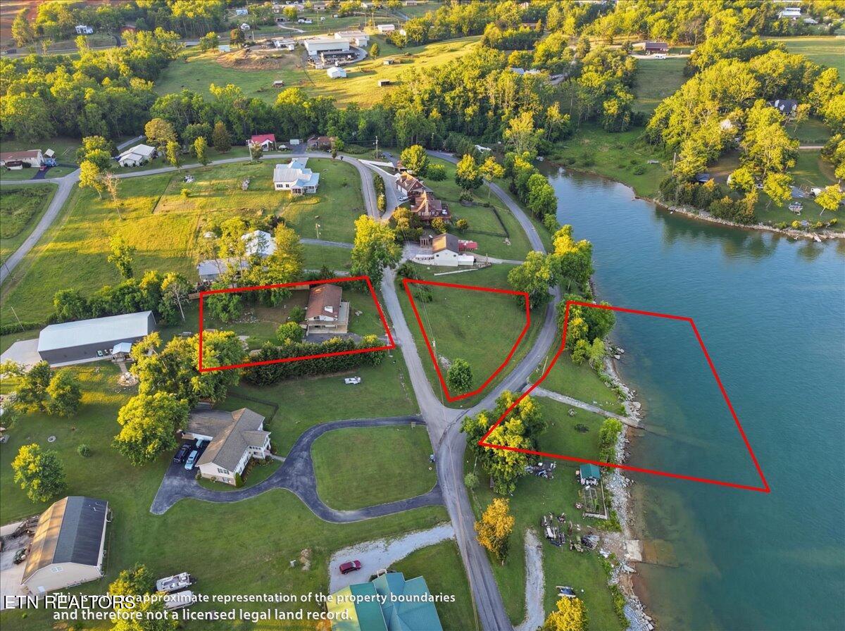 743 Garrett Rd