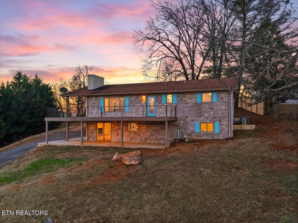 Photo of 743 Garrett Rd, Dandridge, TN 37725 (MLS # 1354306)