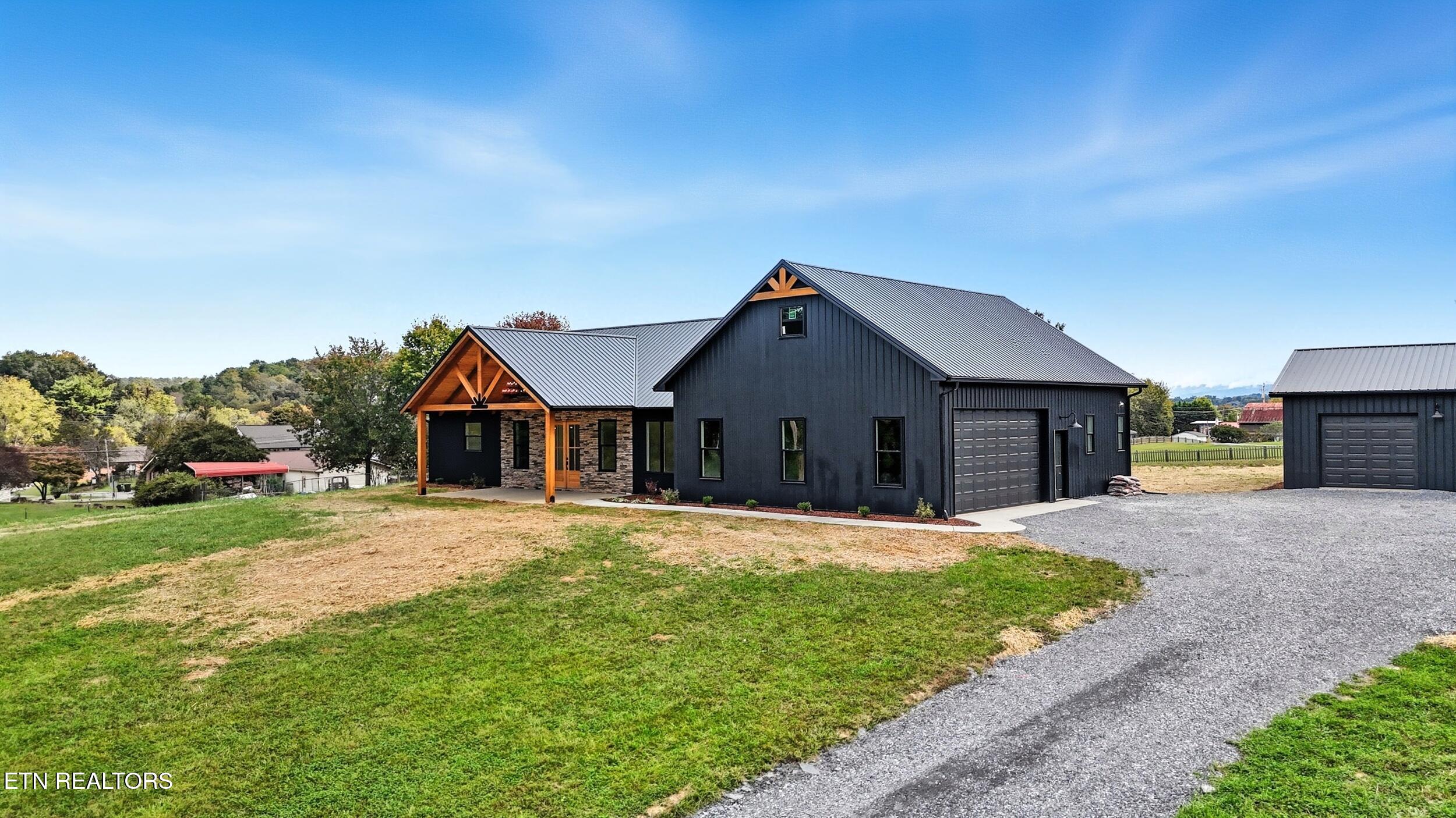 260 Shannon View Rd
