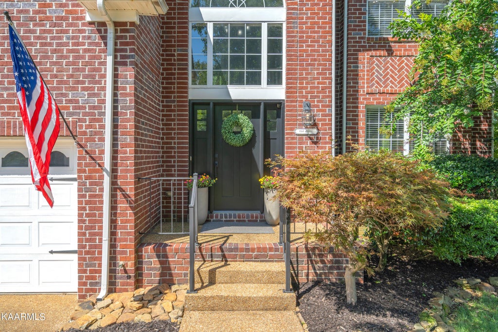 Photo of 1129 Vale View Rd, Knoxville, TN 37922 (MLS # 1237277)
