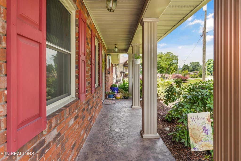Photo of 7517 Temple Acres Drive, Knoxville, TN 37938 (MLS # 1344565)