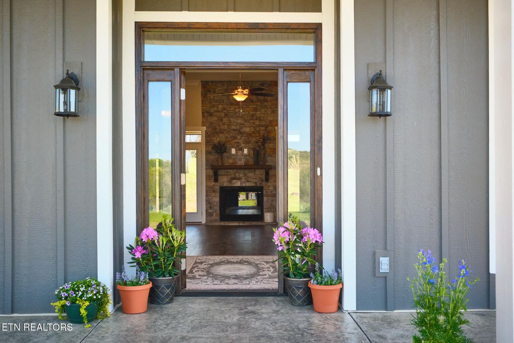 Photo of 207 Morganton Cove, Greenback, TN 37742 (MLS # 1288837)