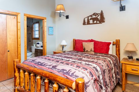 Tiny photo for 1107 Fox Run, Gatlinburg, TN 37738 (MLS # 1331301)