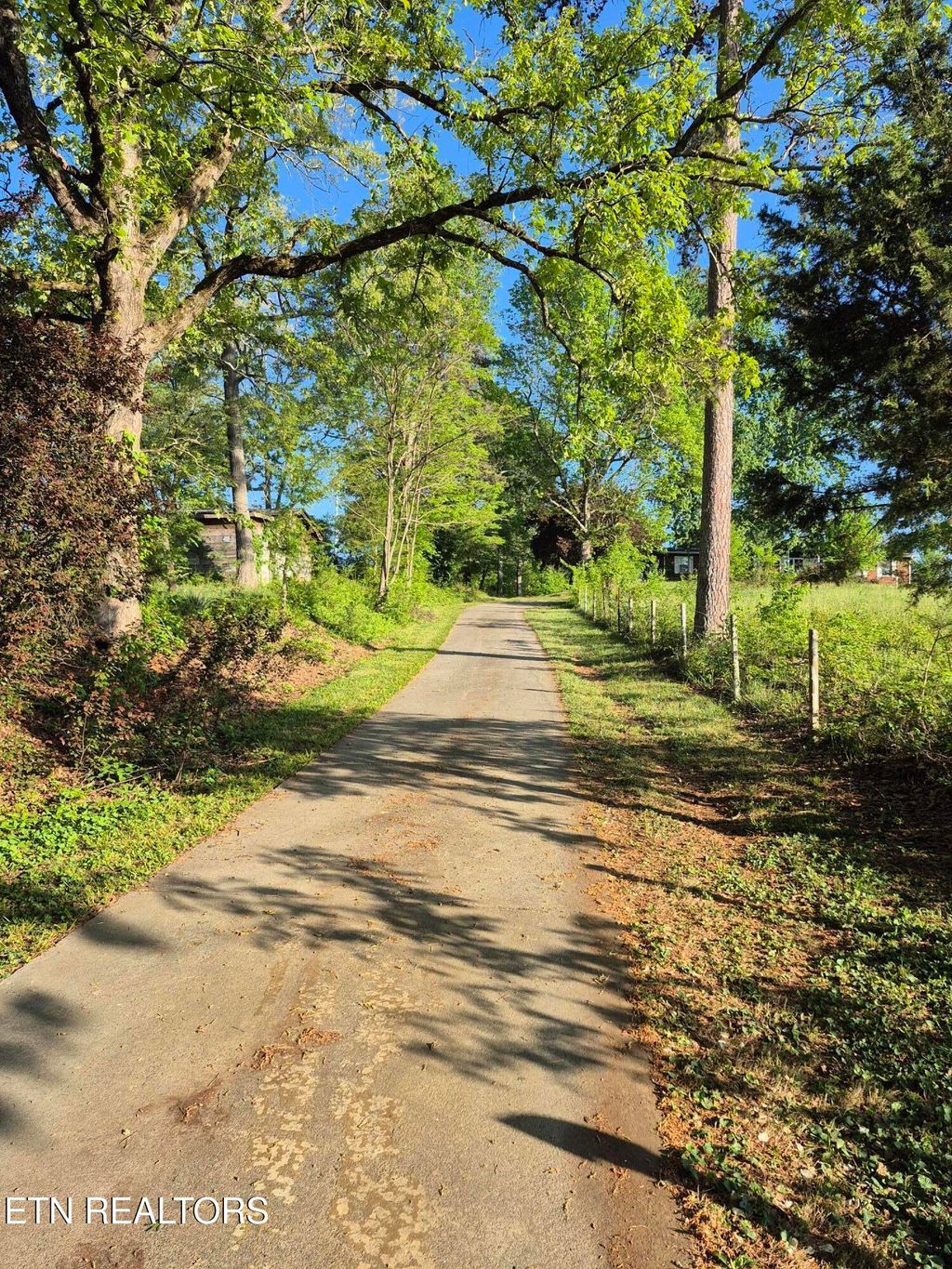 Photo of 111 Povo Rd, Madisonville, TN 37354 (MLS # 1337240)