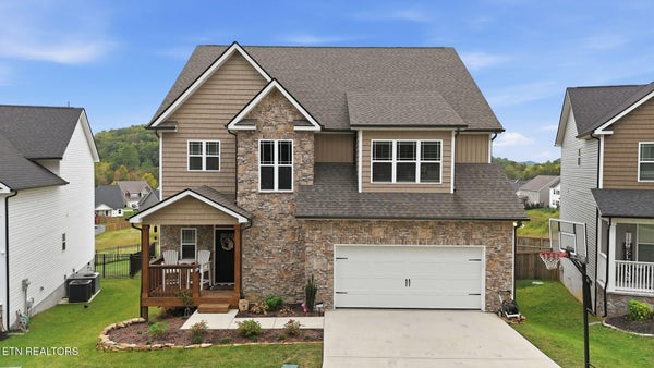 2211 LULU LIZZY LN, KNOXVILLE, TN 37932 - Image cfe1e0220e22d2ec4c364b546fdb77bb/2915343138
