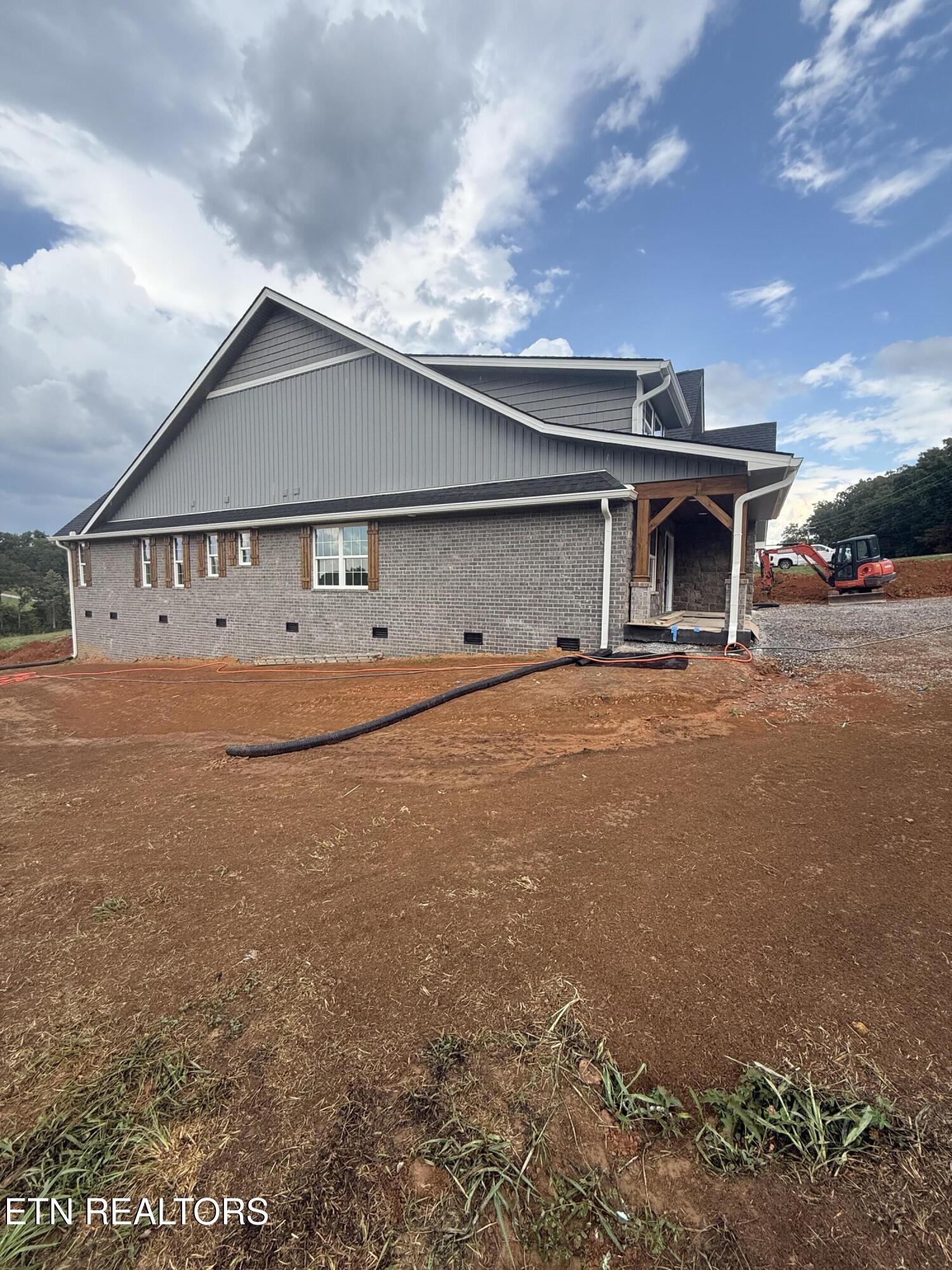 6231 Bingham Lane
