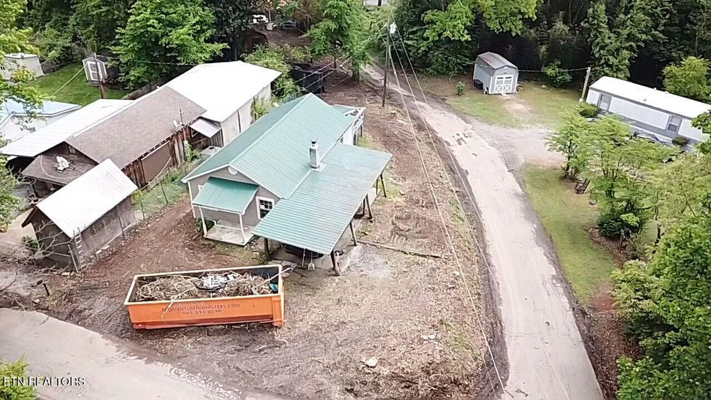 Photo of 3511 Triple Oak St, Rockford, TN 37853 (MLS # 1261815)