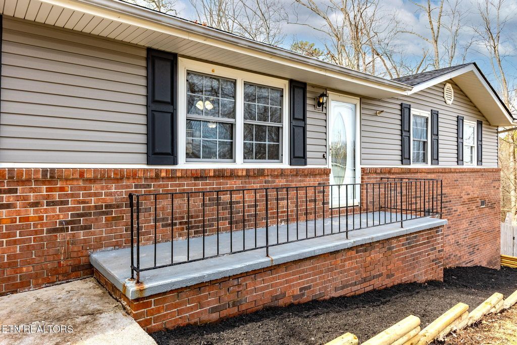 Photo of 4401 Damas Rd, Knoxville, TN 37921 (MLS # 1330539)