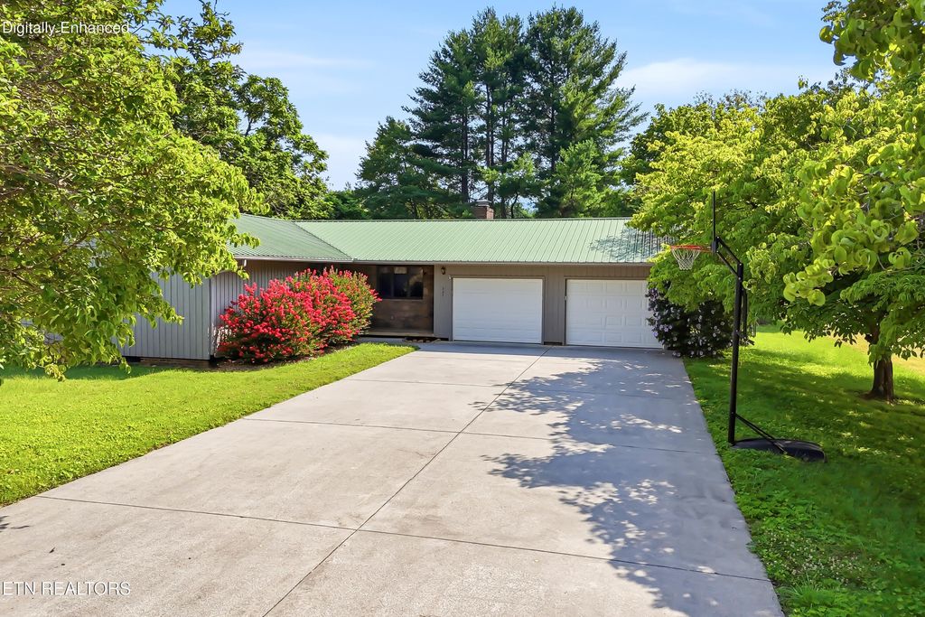 Photo of 327 Sandy Lane, Townsend, TN 37882 (MLS # 1345847)