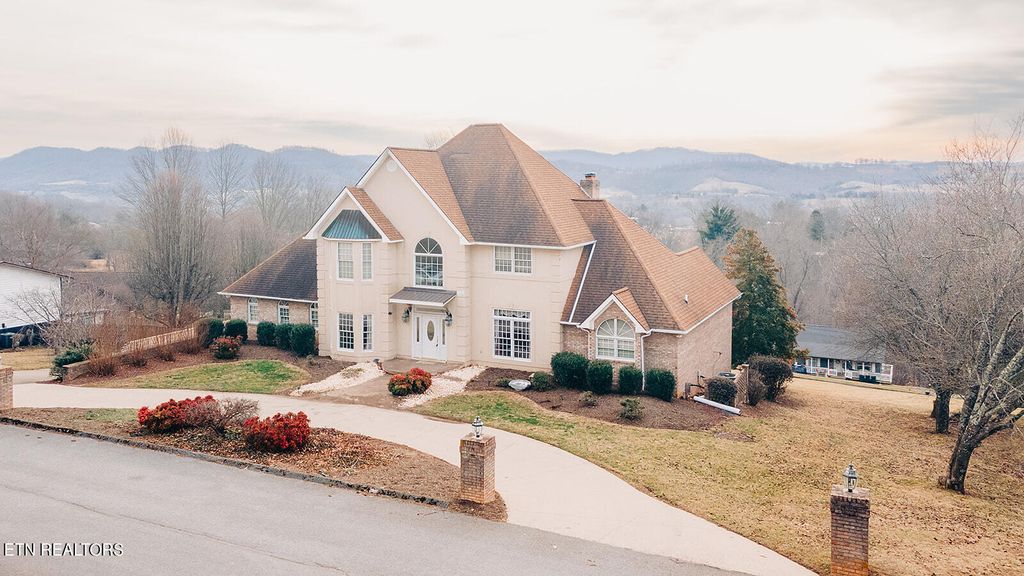 Photo of 253 Bello Rd, Tazewell, TN 37879 (MLS # 1252481)