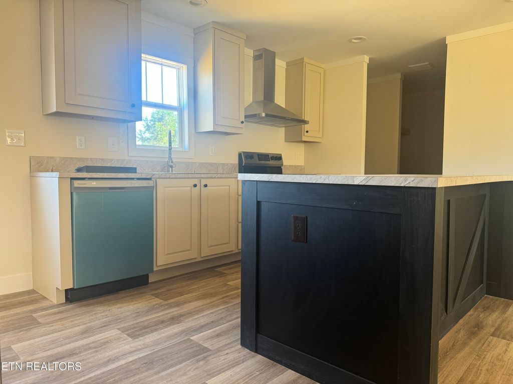 Photo of 339 Bungalow Drive, Dandridge, TN 37725 (MLS # 1282843)