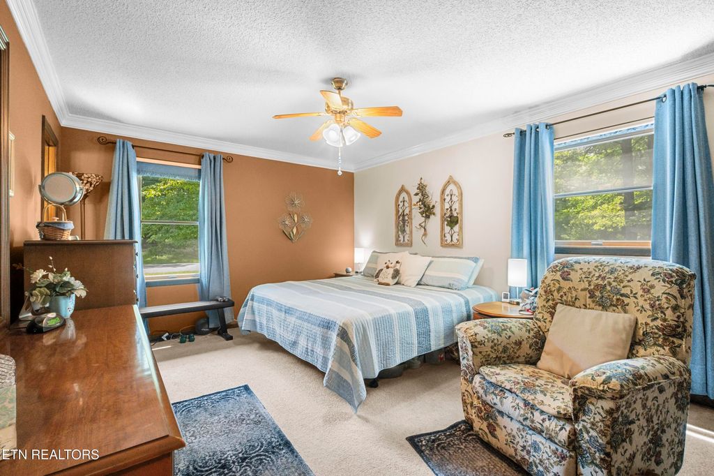 Photo of 122 Glenwood Drive, Crossville, TN 38558 (MLS # 1328446)