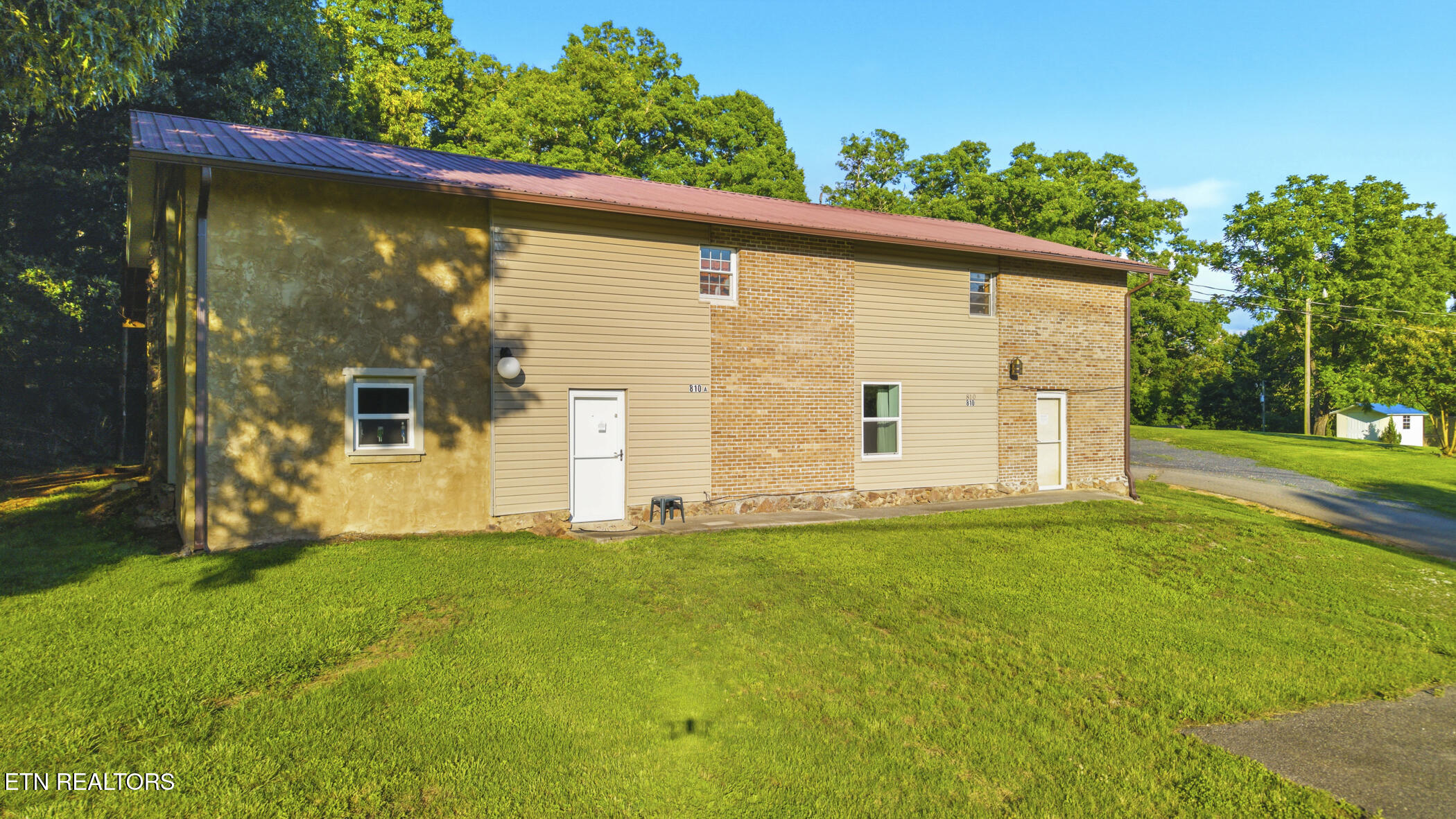 814 Midway Rd