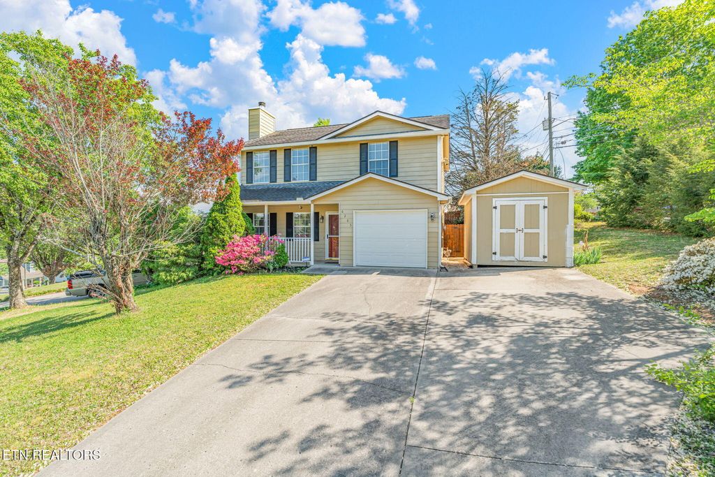 Photo of 6265 Vandemere Drive, Knoxville, TN 37921 (MLS # 1337232)
