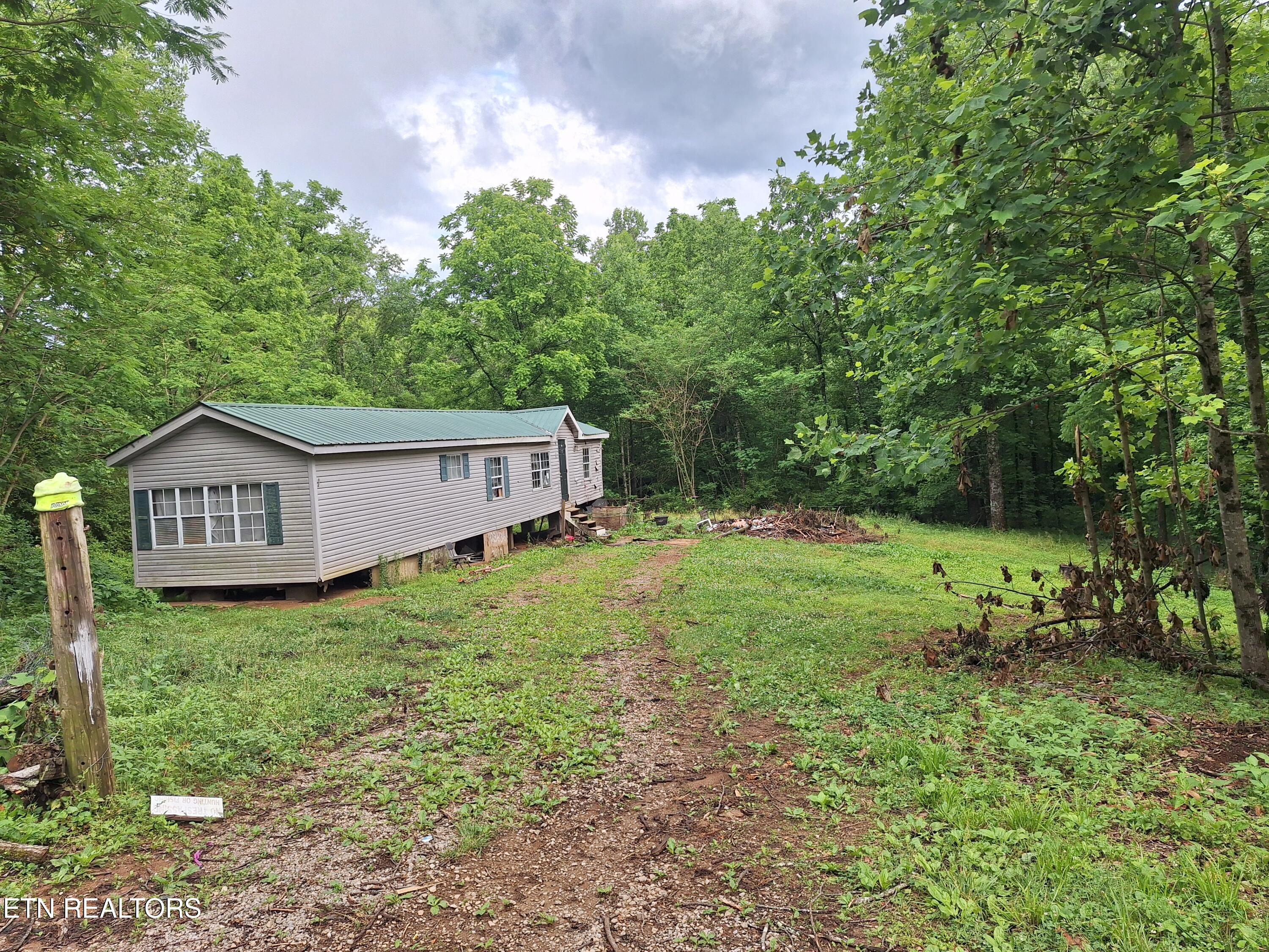 160 MOUNTAIN Rd