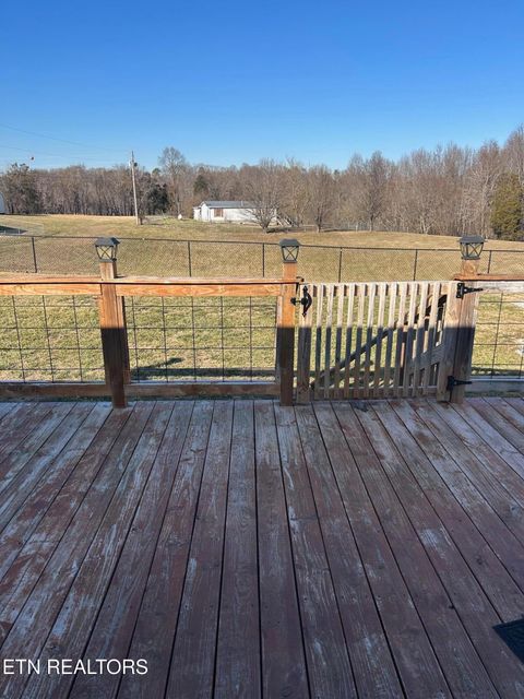 Tiny photo for 2833 Pinecrest Rd, Jacksboro, TN 37757 (MLS # 1329147)