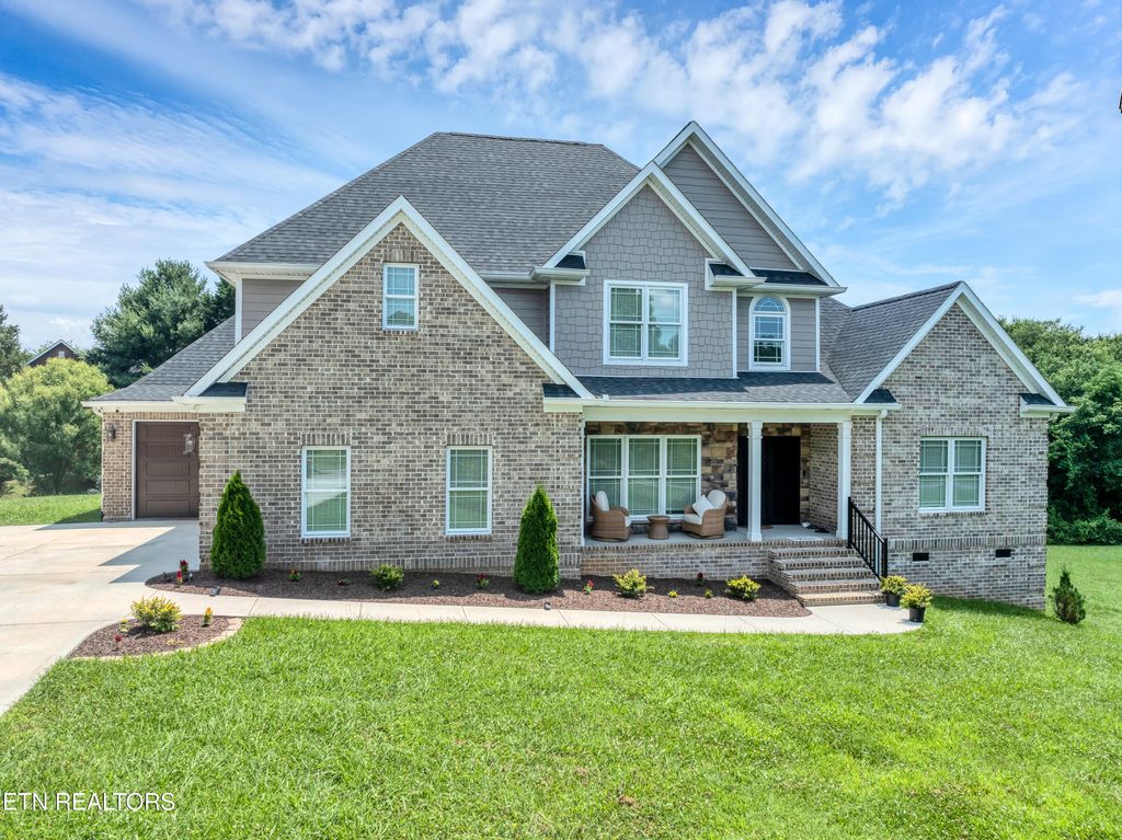 Photo of 101 Settlers Pointe Blvd. Blvd, Maryville, TN 37801 (MLS # 1308483)
