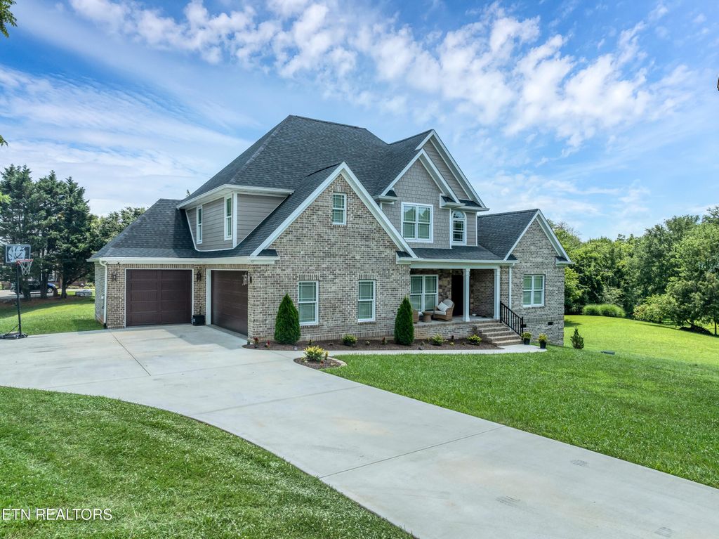 Photo of 101 Settlers Pointe Blvd. Blvd, Maryville, TN 37801 (MLS # 1308483)