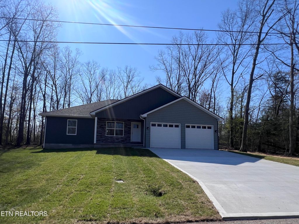 Photo of 314 Yatasi Tr, Crossville, TN 38572 (MLS # 1332296)