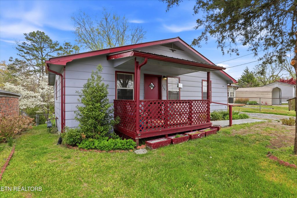 Photo of 428 Browder Circle, Oliver Springs, TN 37840 (MLS # 1335361)