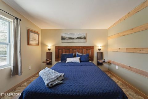 Tiny photo for 1525 Cove Lane, Oliver Springs, TN 37840 (MLS # 1334434)