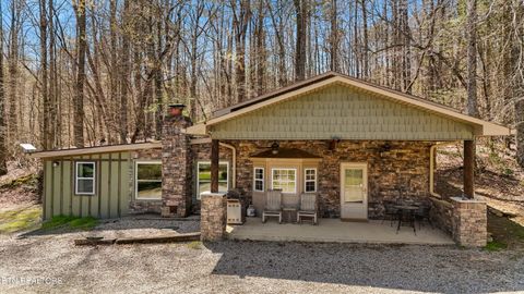 Photo of 1525 Cove Lane, Oliver Springs, TN 37840 (MLS # 1334434)