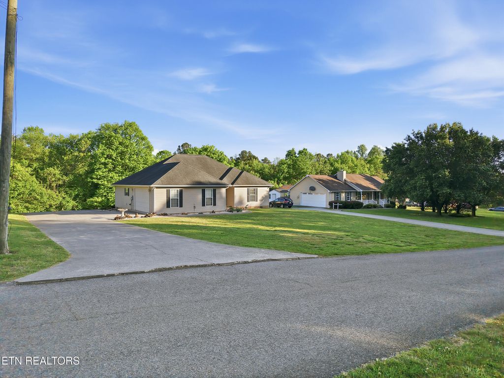 Photo of 220 Abner Cruze Rd, Knoxville, TN 37920 (MLS # 1337952)