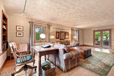 Tiny photo for 402 N Maple St, Maryville, TN 37801 (MLS # 1355645)
