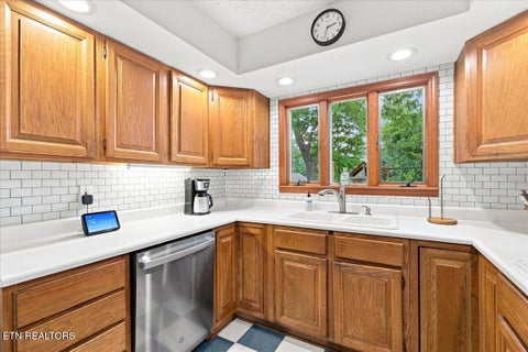 Tiny photo for 402 N Maple St, Maryville, TN 37801 (MLS # 1355645)