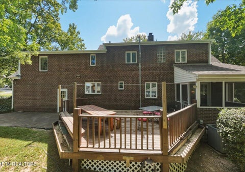 Tiny photo for 402 N Maple St, Maryville, TN 37801 (MLS # 1355645)