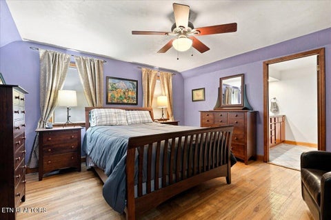 Tiny photo for 402 N Maple St, Maryville, TN 37801 (MLS # 1355645)