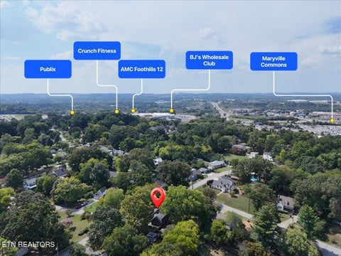 Tiny photo for 402 N Maple St, Maryville, TN 37801 (MLS # 1355645)