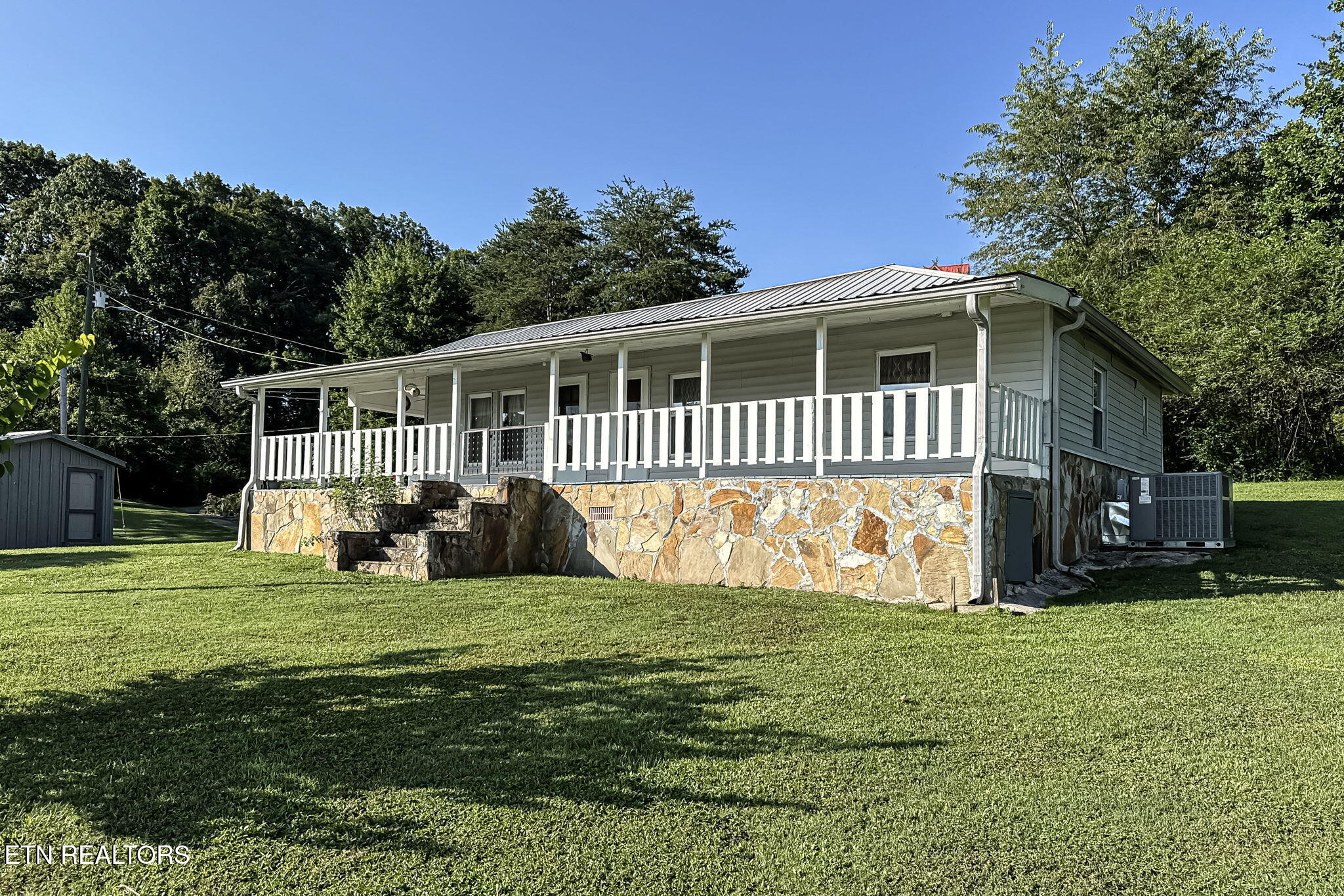 3130-3132 Westover Drive