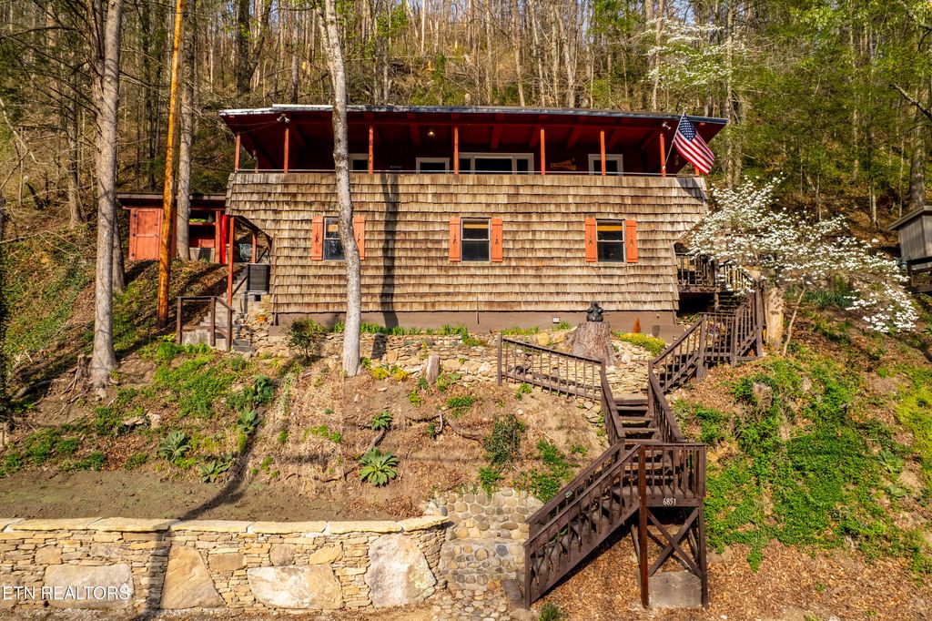 Photo of 6851 Old Walland Hwy, Townsend, TN 37882 (MLS # 1335434)