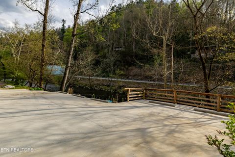 Tiny photo for 6851 Old Walland Hwy, Townsend, TN 37882 (MLS # 1335434)