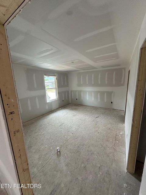 Tiny photo for 200 Farris Circle, LaFollette, TN 37766 (MLS # 1336857)